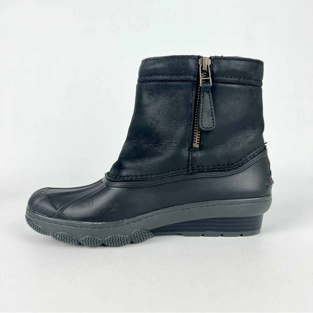 Sperry Saltwater Wedge Black Quarter Duck Boots 6